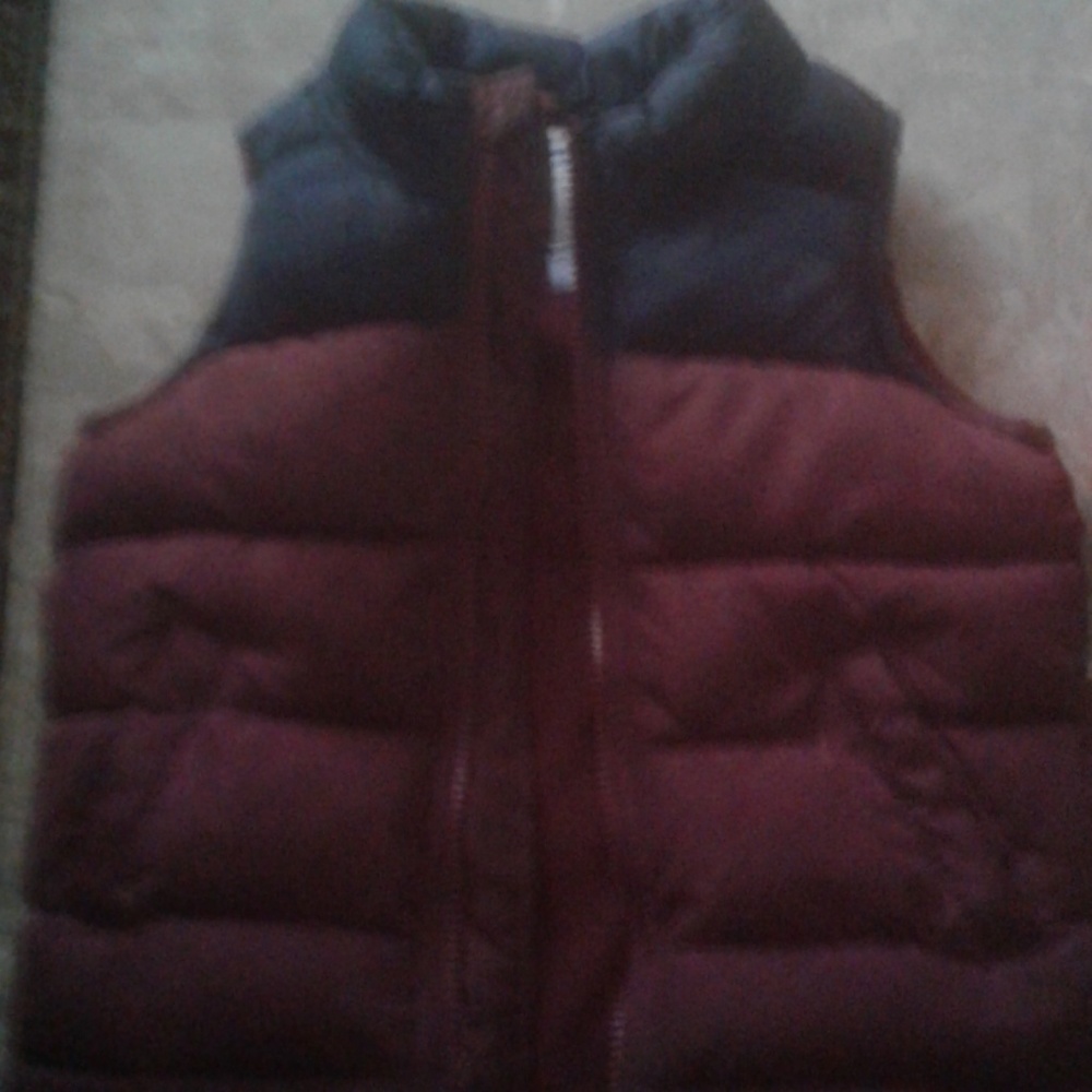 Boys old navy vest.. Navy and Maroon